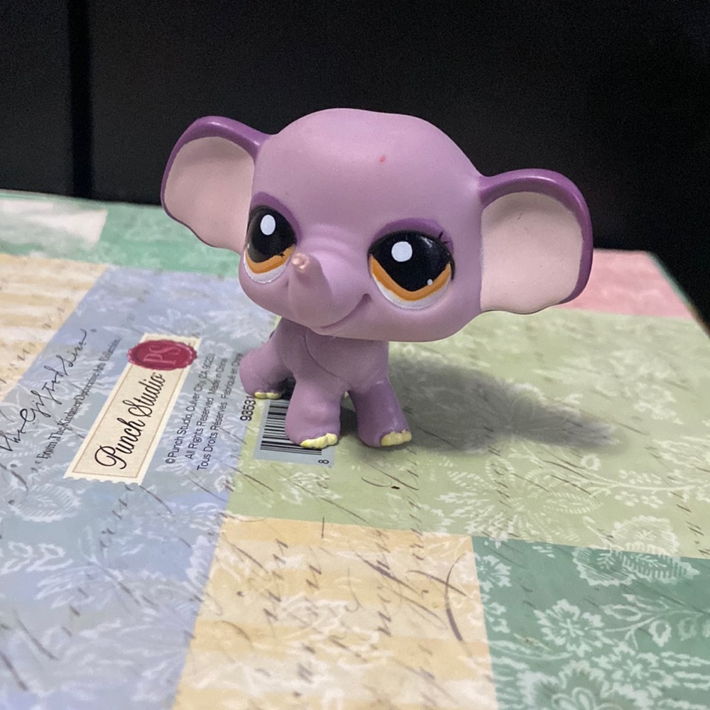 Special edition LPS elephant #1086